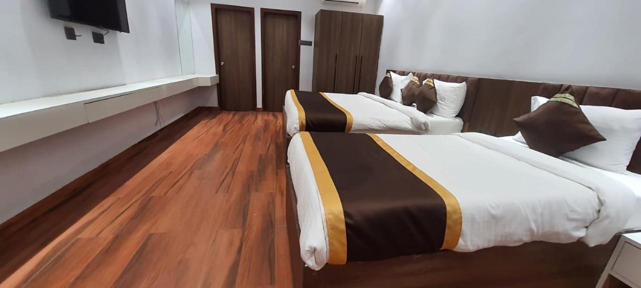 Hotel Citrus Лакхнау Екстер'єр фото
