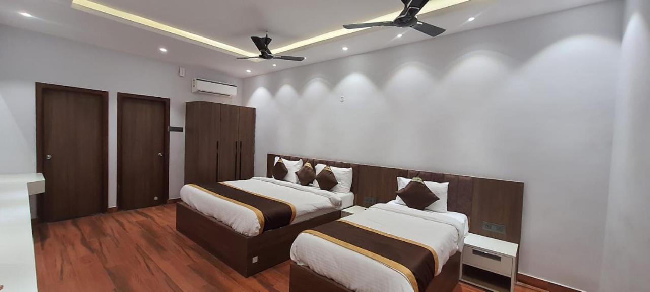 Hotel Citrus Лакхнау Екстер'єр фото